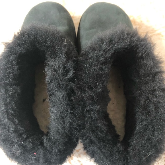 Ugg classic mini fluff genuine shearling bootie - Picture 6 of 6